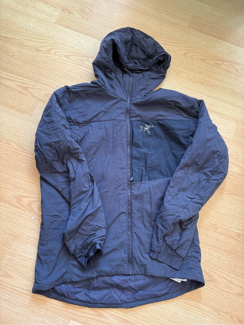 Arc'teryx Men's Hooded Windbreaker Jacket - Dark Blue